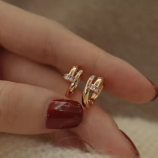 2025 New 18K Gold Plated Sparkling Stud Earrings for Women – Shiny & Elegant